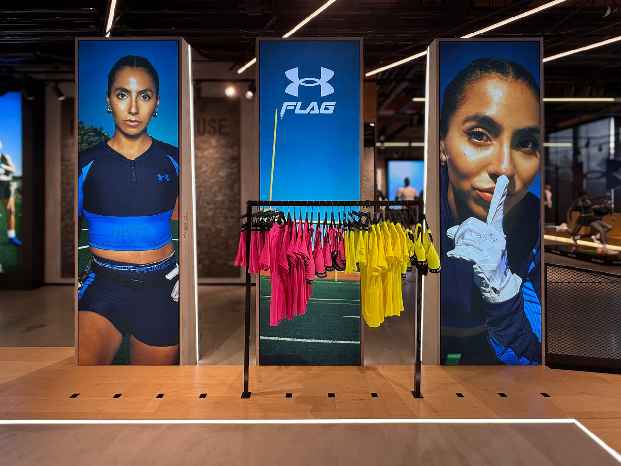 Retail We Are Football Women's Heatgear