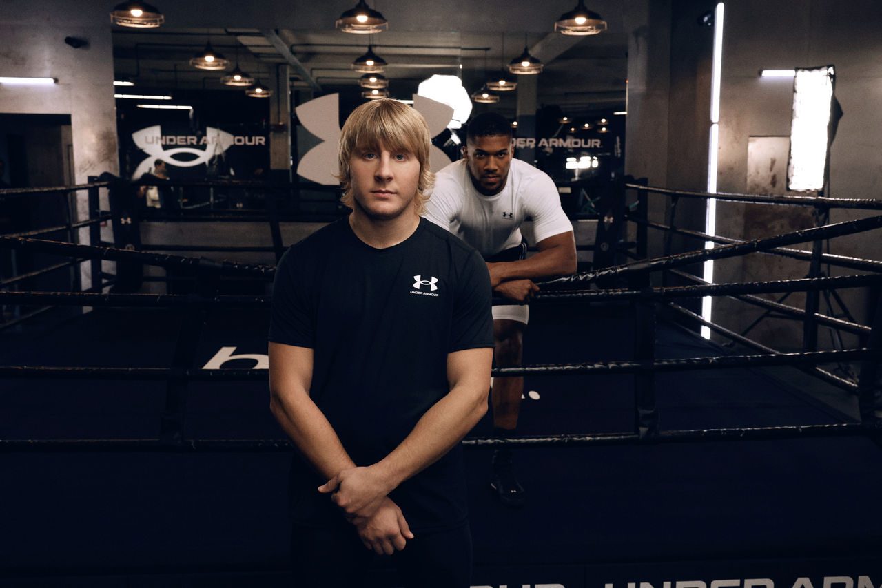 Kampfwelten prallen aufeinander, als Under Armour Anthony Joshua und Paddy "The Baddy" Pimblett in einem Kampf-Crossover vereint