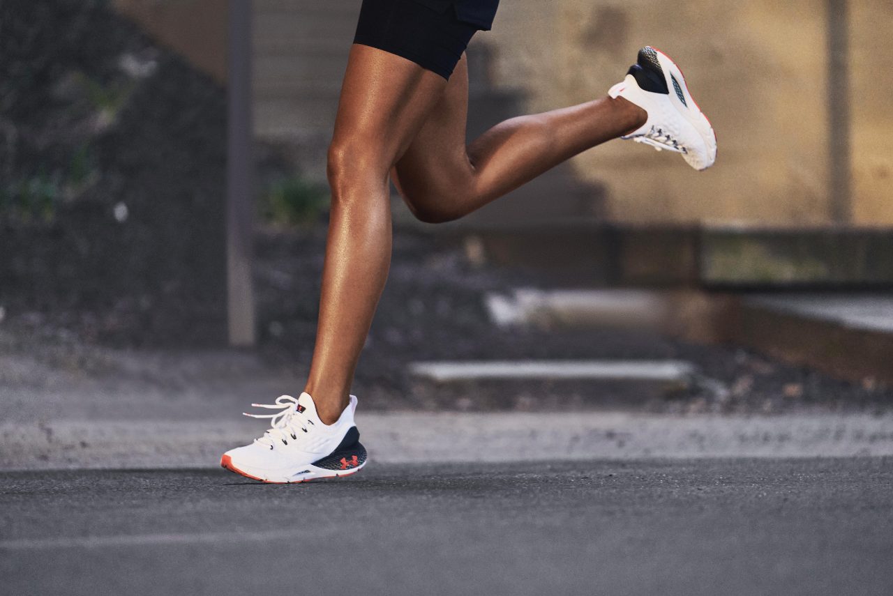 REACH YOUR RUNNING AND FITNESS GOALS WITH THE UA HOVR PHANTOM 2