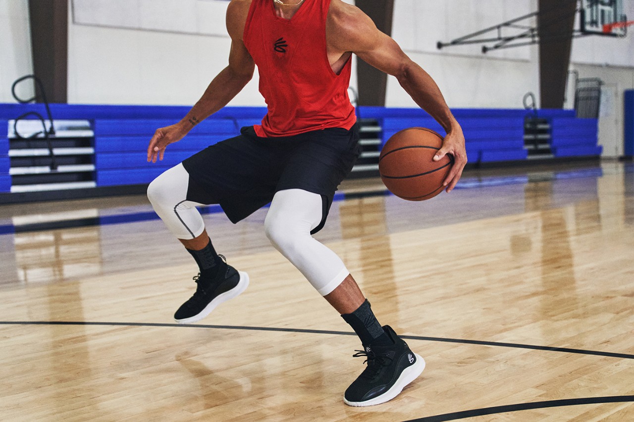 Under Armour Curry 4 Flotro in Black for Men