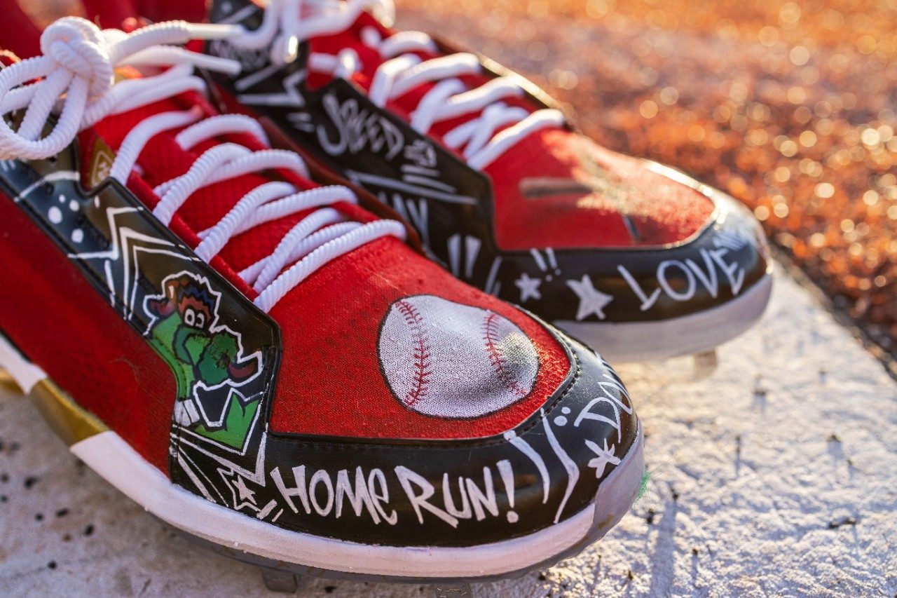 Bryce Harper thanked by Camden youth baseball players with custom MVP cleats
