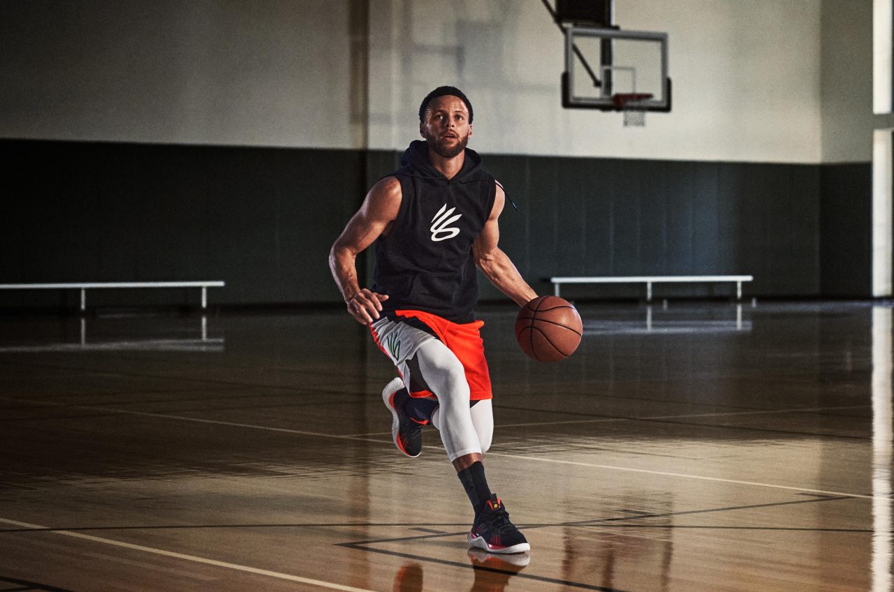 Stephen Curry Practicing in Curry Flow 10