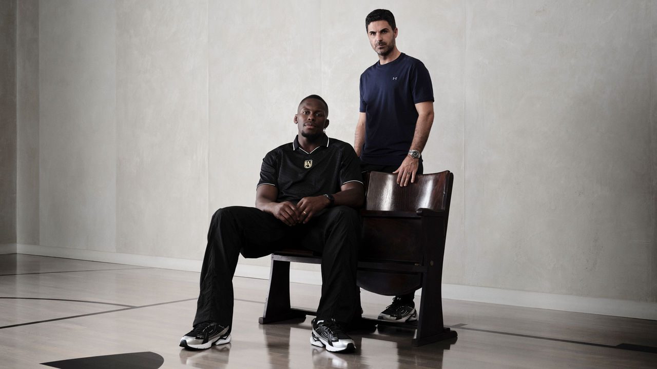 Maro Itoje and Mikel Areta posed together