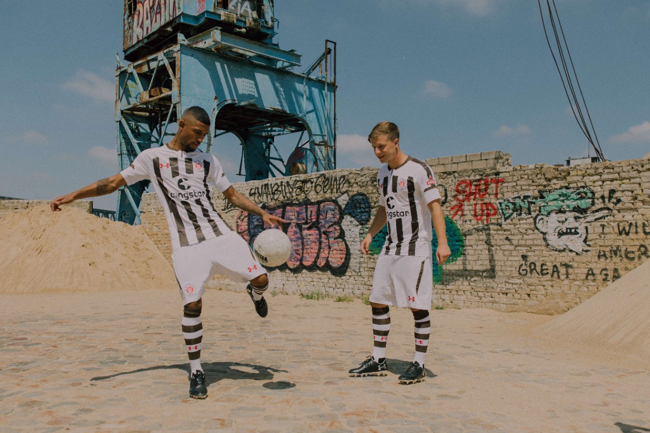 FC St. Pauli road jersey