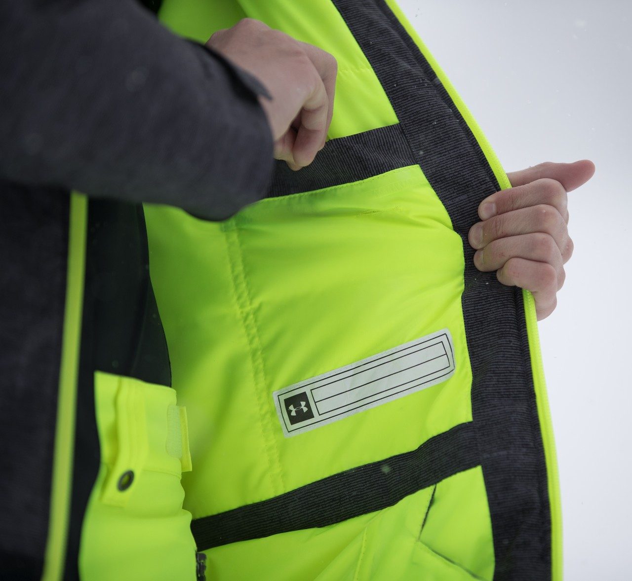 Multi-function pockets for whatever you may need to store while on the go. 
