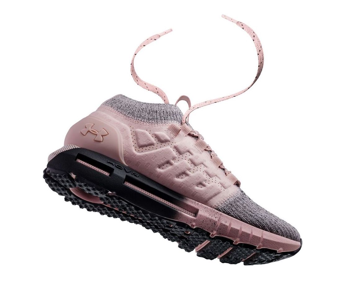 Female Runner HGG18 UA HOVR™ Phantom Connected