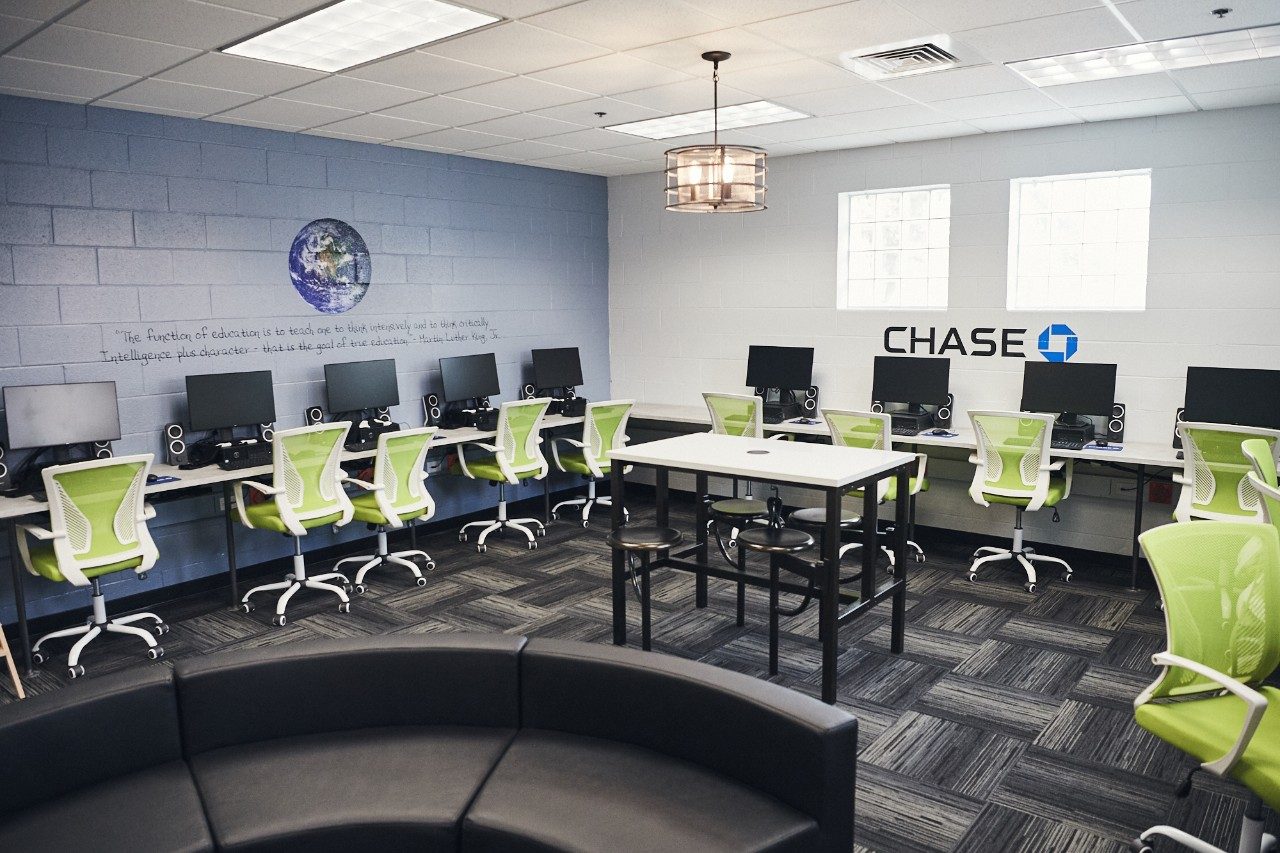 Carole Hoefener Media Center After Refurbishment