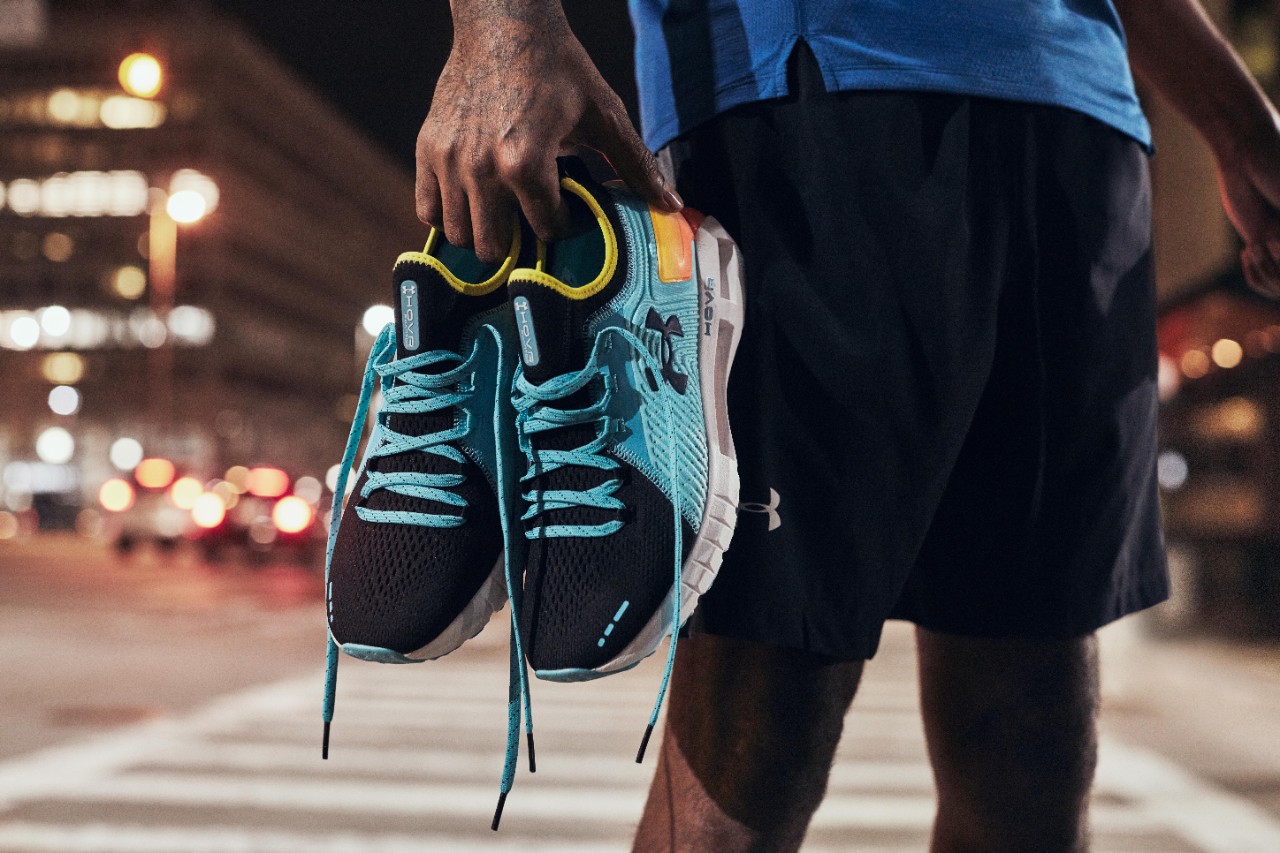 UA HOVR Phantom SE Runner Runner Colorway