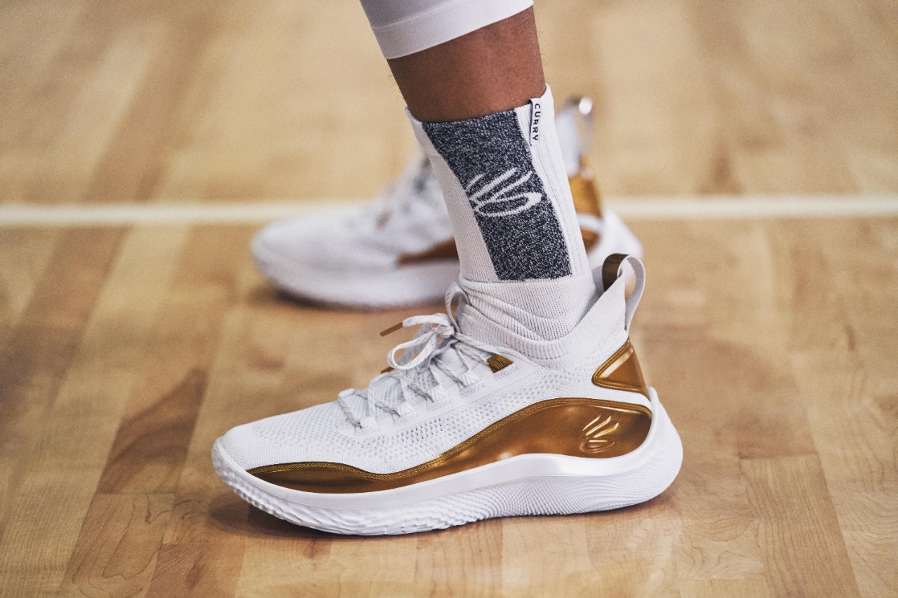 GS) Under Armour Curry 8 'Gold Blooded' 3024457-102
