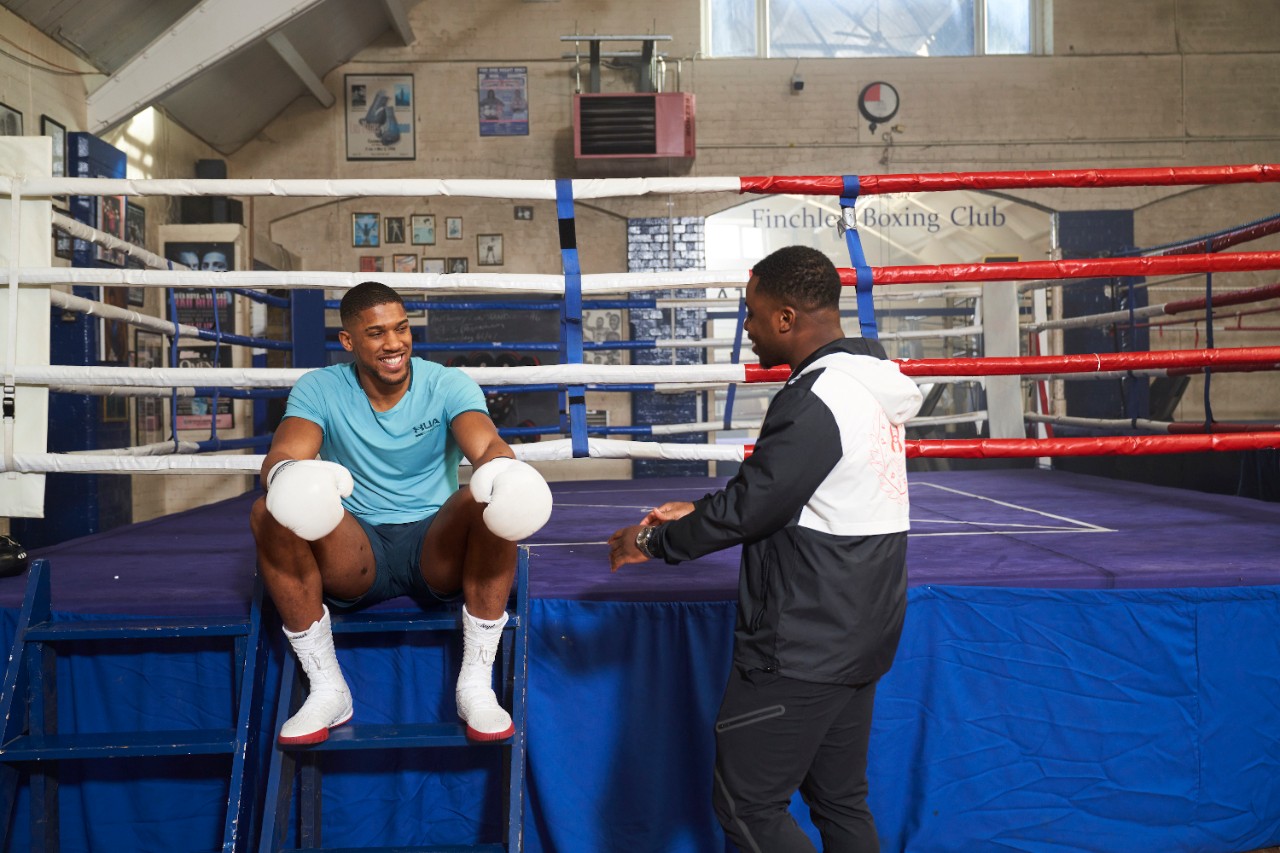 Anthony Joshua and Maulo