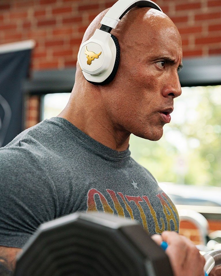 TREE-MENDOUS STOCKING STUFFERS TO IMPRESS EVEN THE MOST INTENSE GEAR JUNKIES