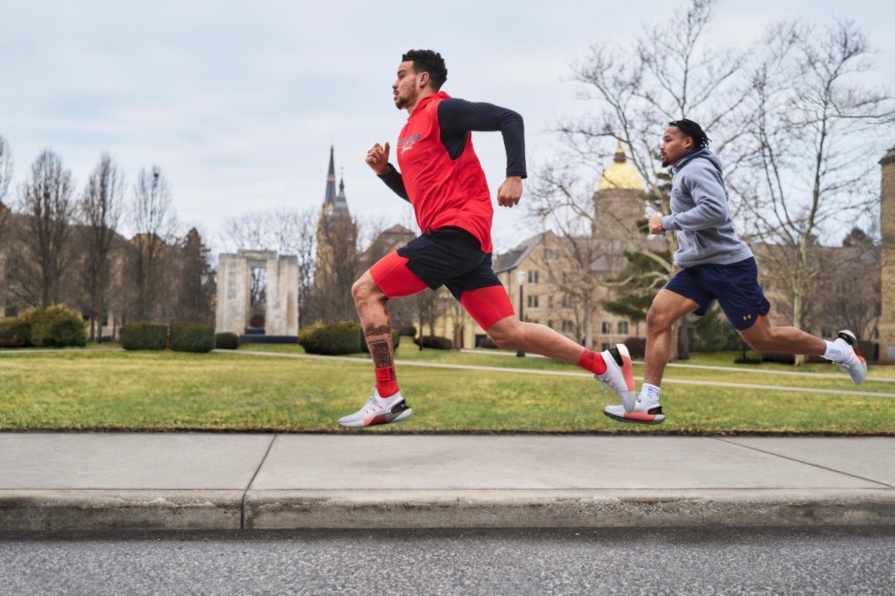 Run-to-Compete In The All New UA HOVR Phantom 3