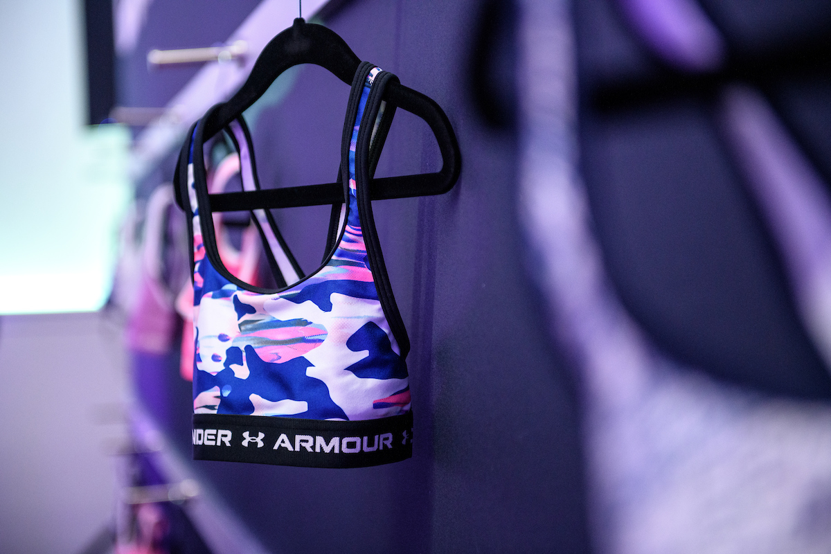 Girls Crossback Sports Bra in Colorful Print