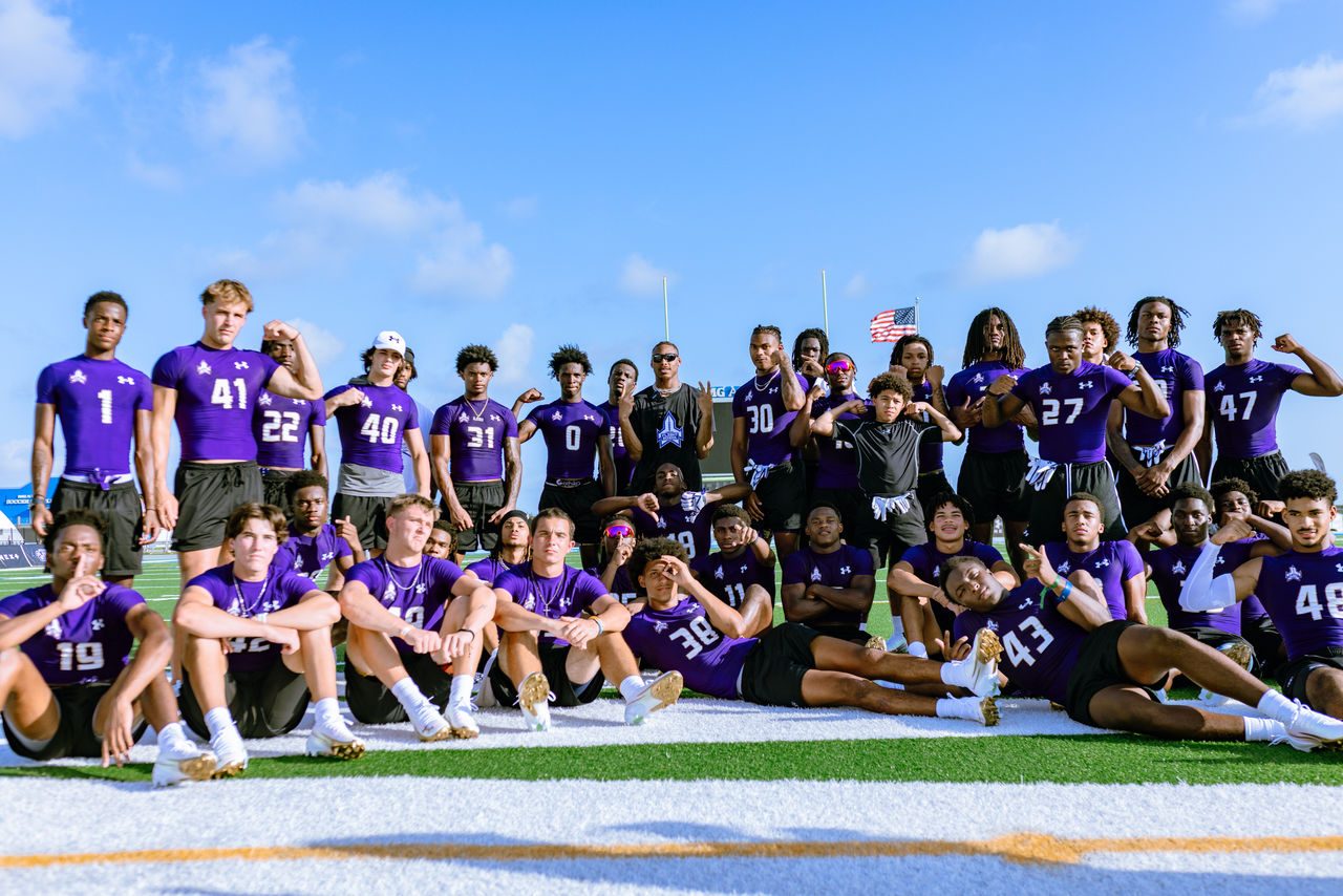 Justin Jefferson with Student Athlete participants