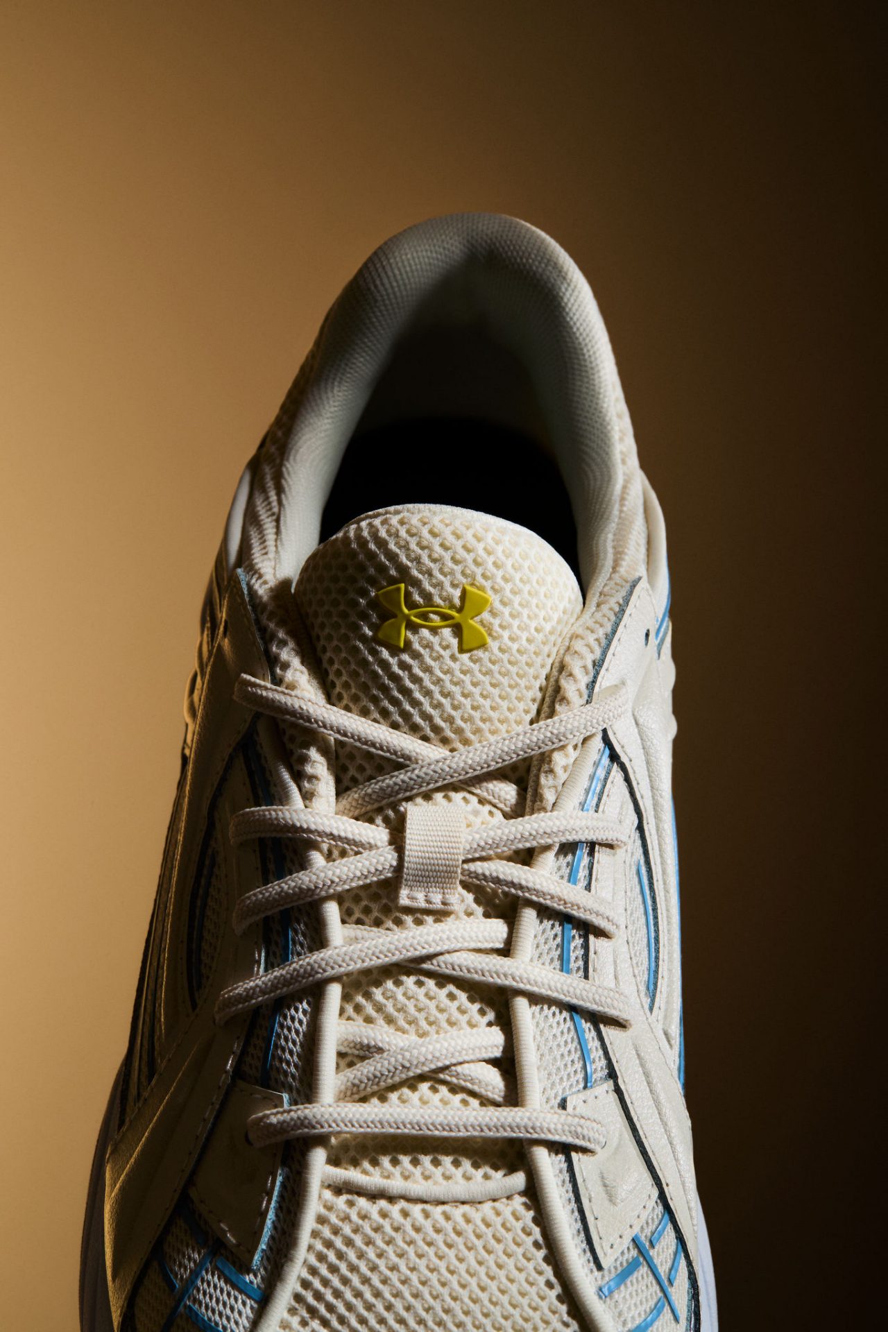 UA SOLA Laces